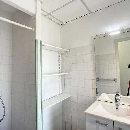 Διαμέρισμα F3 Avec Terrasse, A 2 Pas Des Thermes Et Du Centre, Animaux Acceptes, Wifi Inclus - Fr-1-451-169 Lamalou-les-Bains
